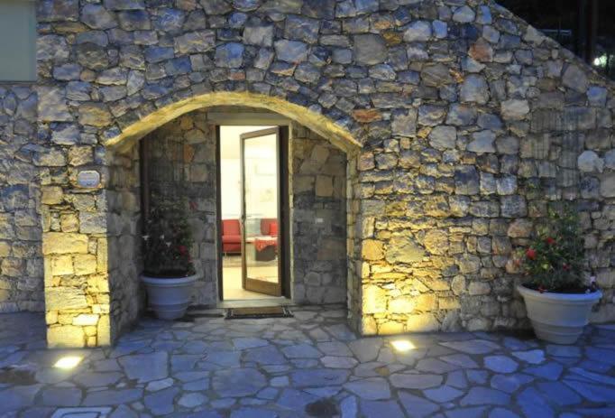 Arianna Hill House 3* La Spezia