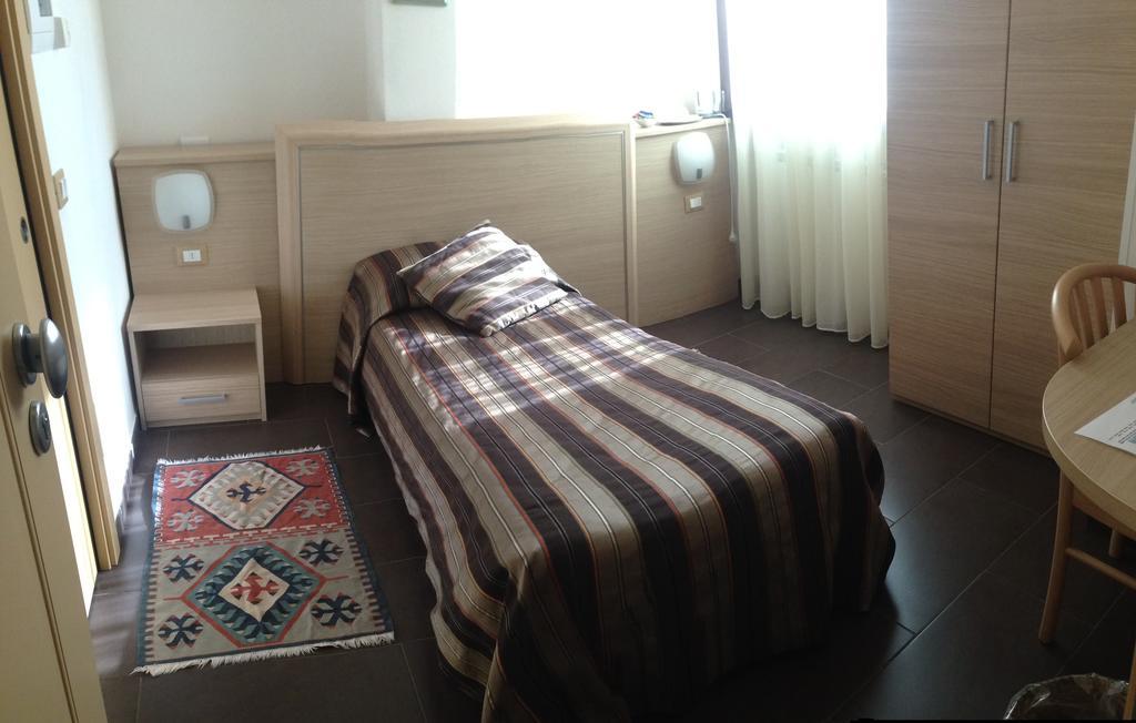 Arianna Hill House Bed & Breakfast