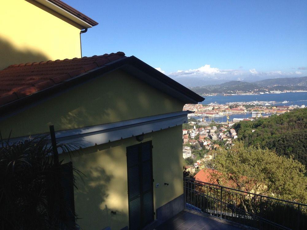 Arianna Hill House Bed & Breakfast 3*